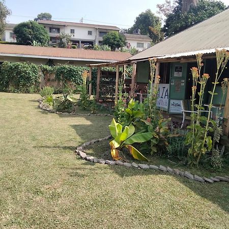 Gaia Eco Hub Bnb Fort Portal Ngoại thất bức ảnh