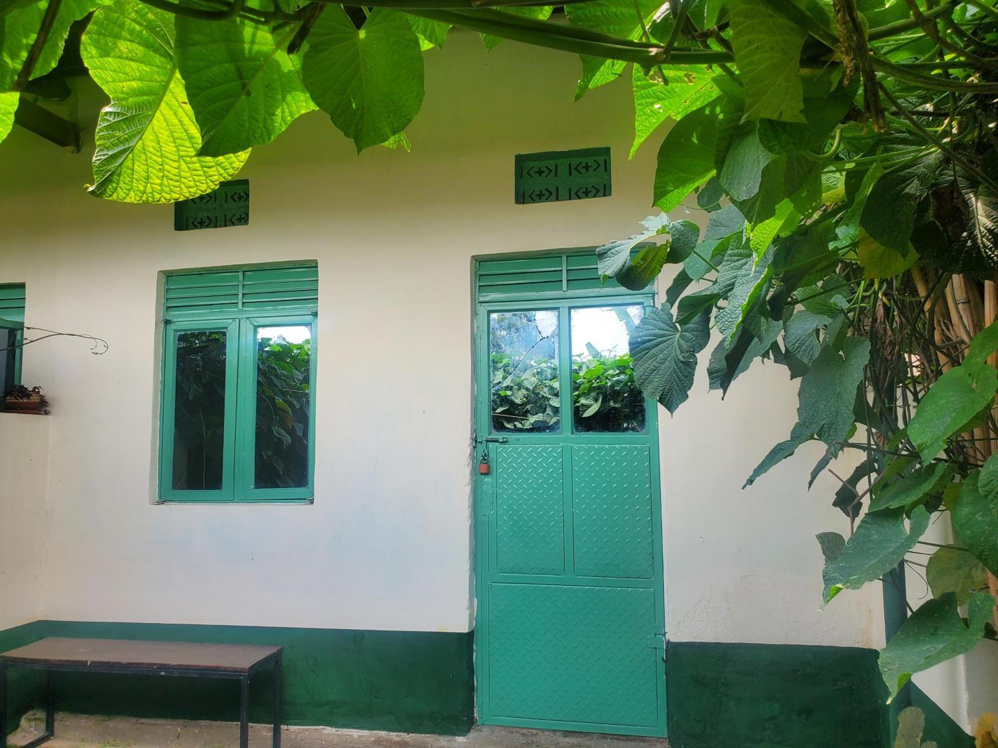 Gaia Eco Hub Bnb Fort Portal Ngoại thất bức ảnh