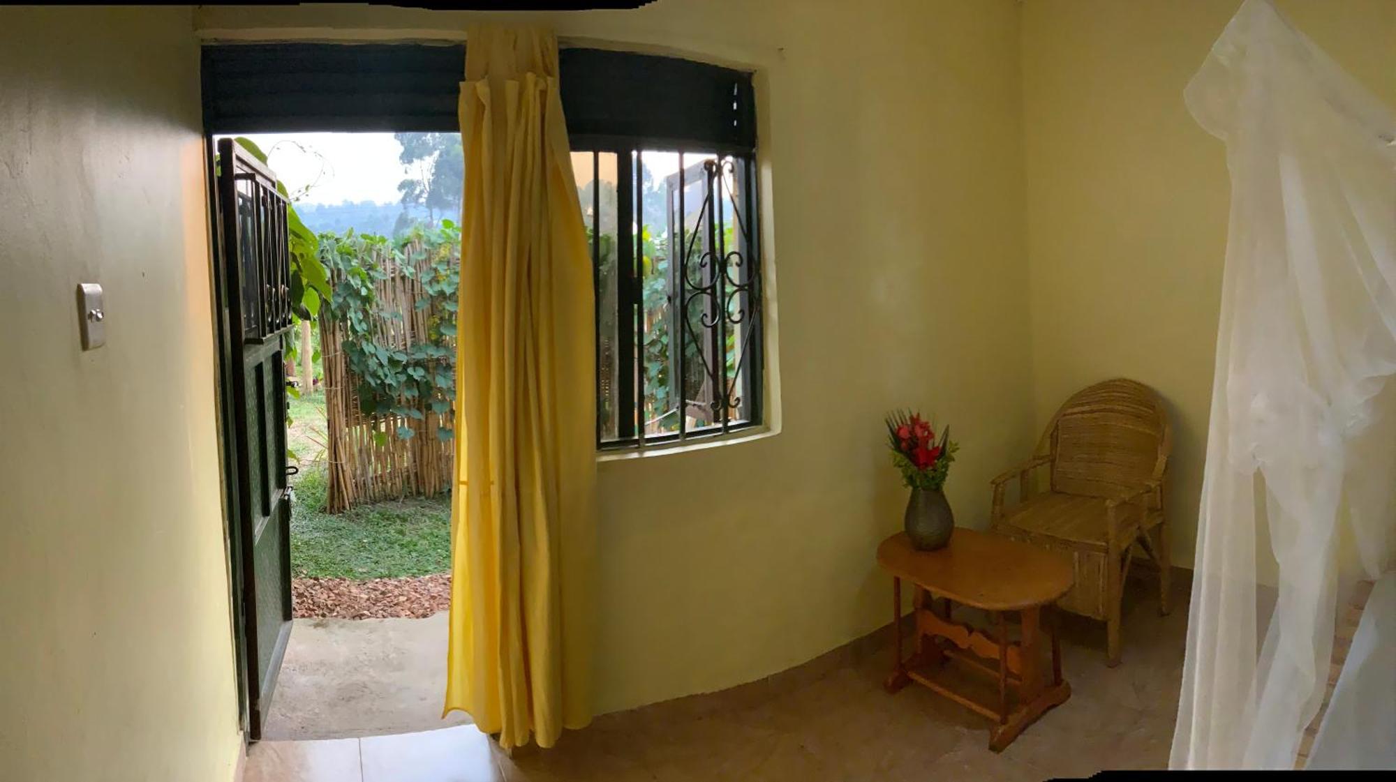 Gaia Eco Hub Bnb Fort Portal Ngoại thất bức ảnh